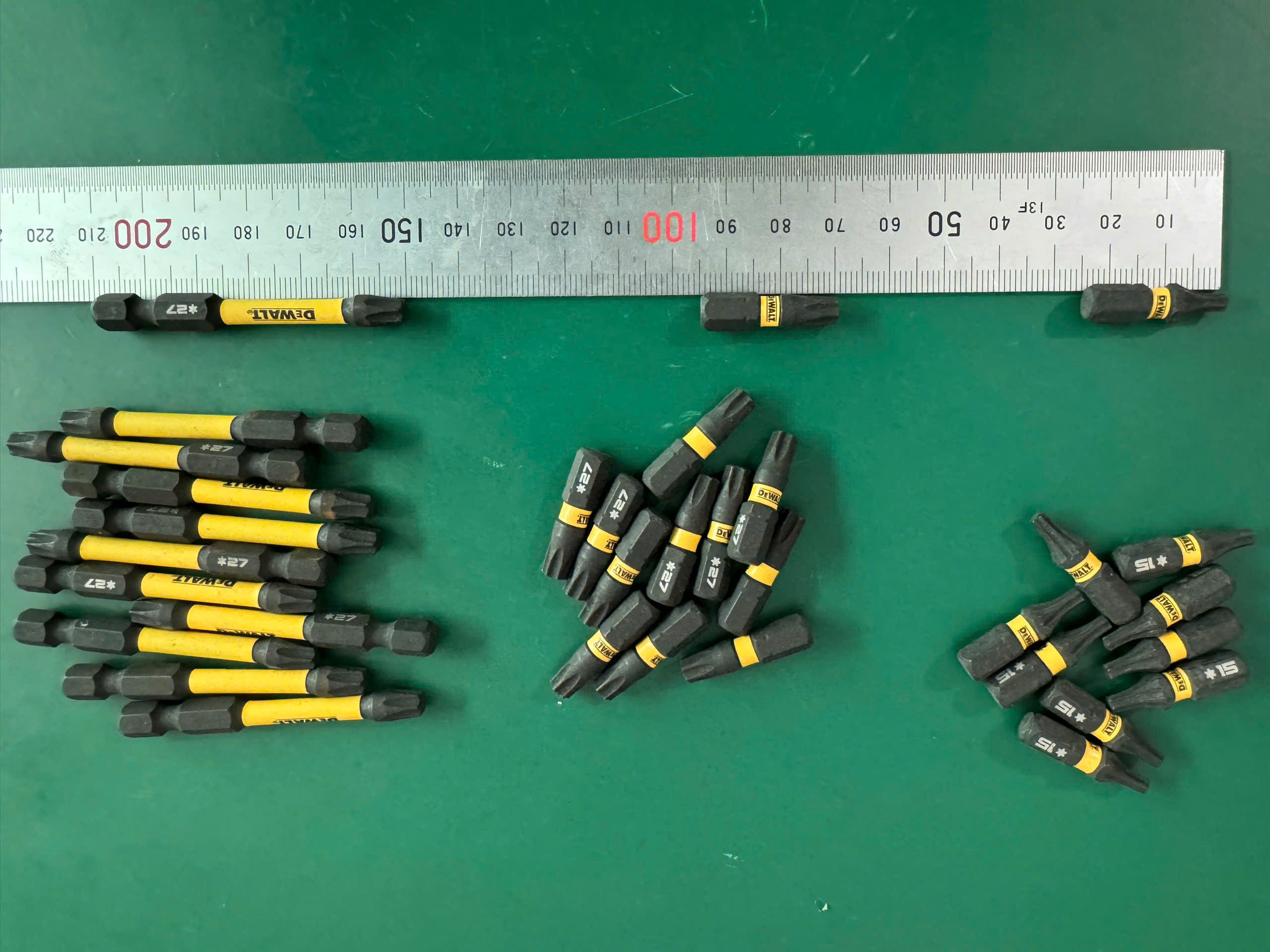 đầu vít sao đen.jpg